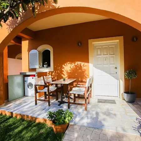 ベッド・アンド・ブレックファスト Navigator - 4*