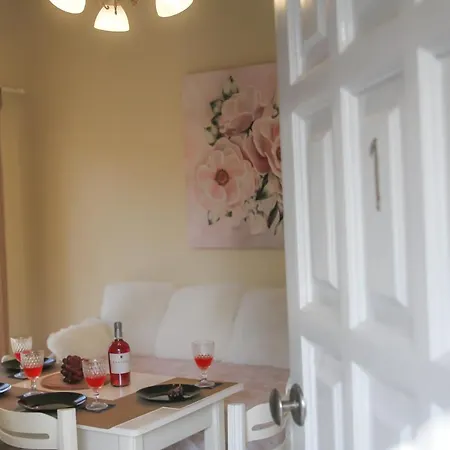 Navigator - ベッド・アンド・ブレックファスト 4*