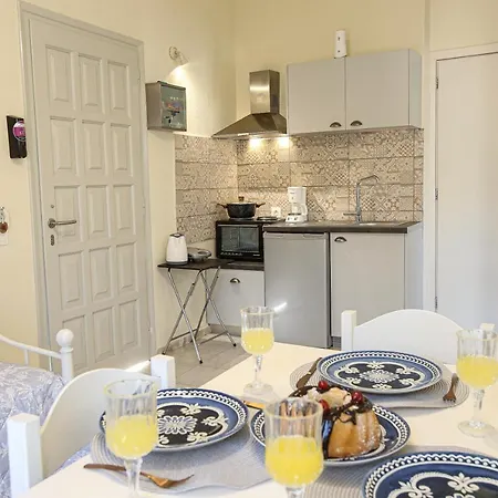 Navigator - ベッド・アンド・ブレックファスト